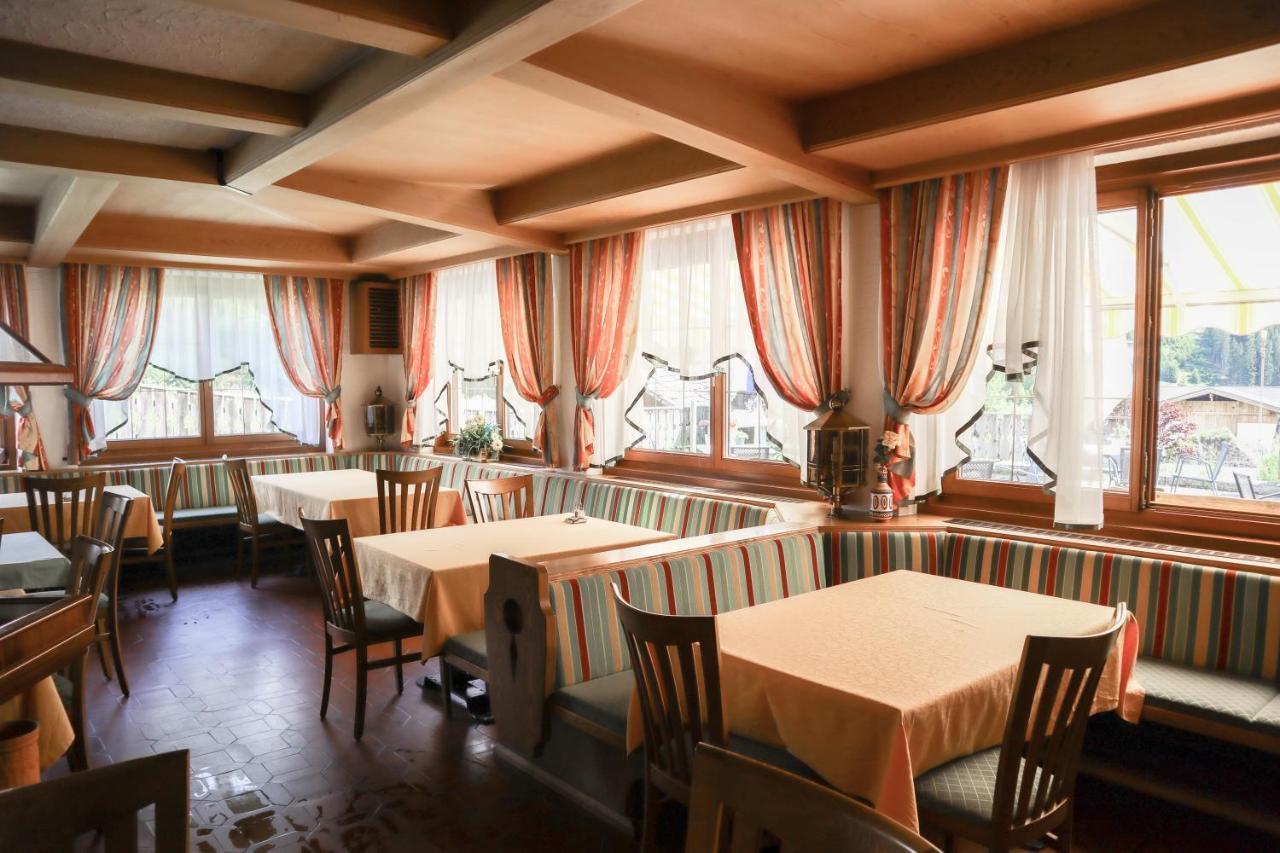 Gasthof Albergo Neuwirt Val di Vizze Exteriör bild