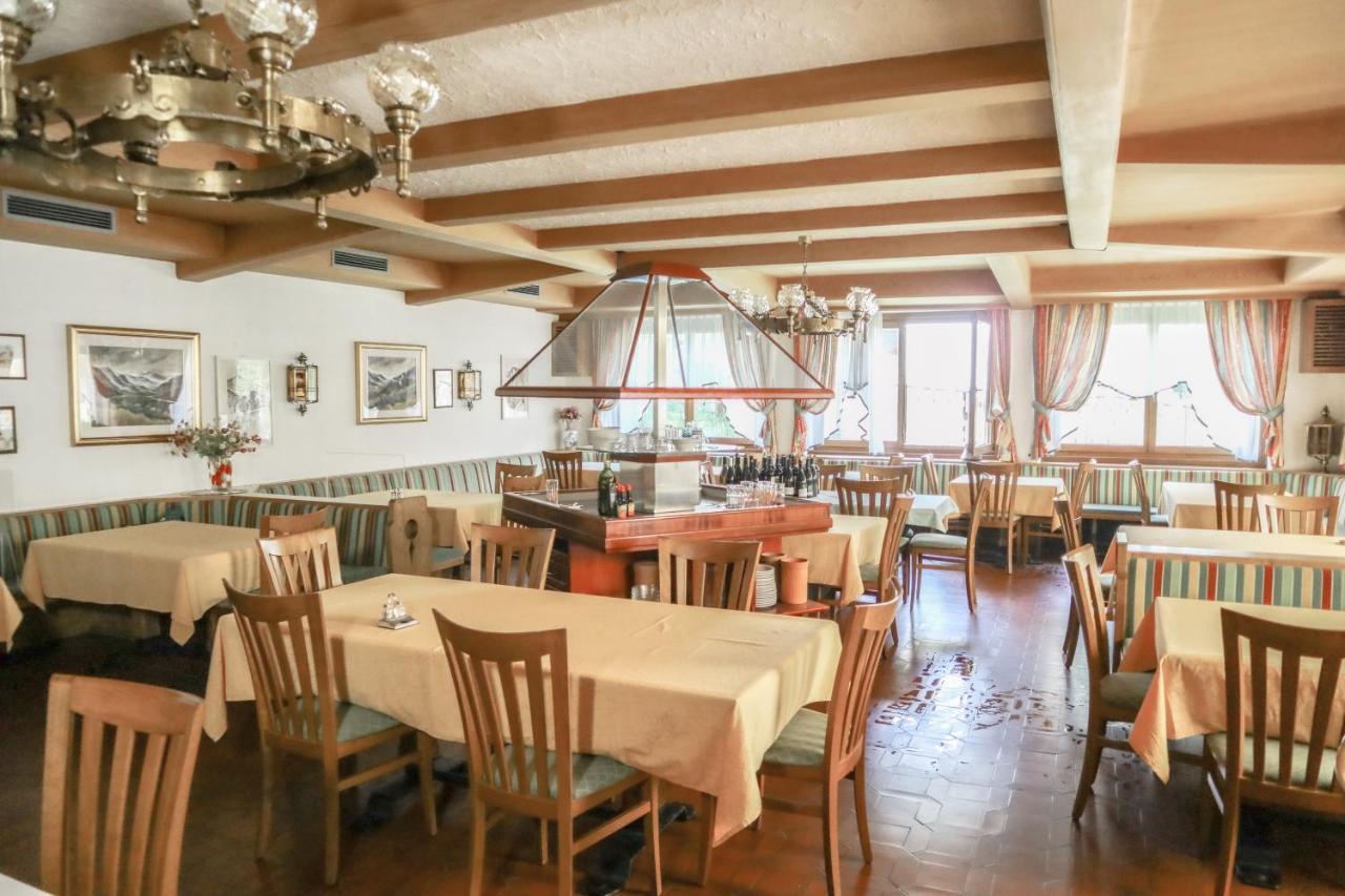 Gasthof Albergo Neuwirt Val di Vizze Exteriör bild
