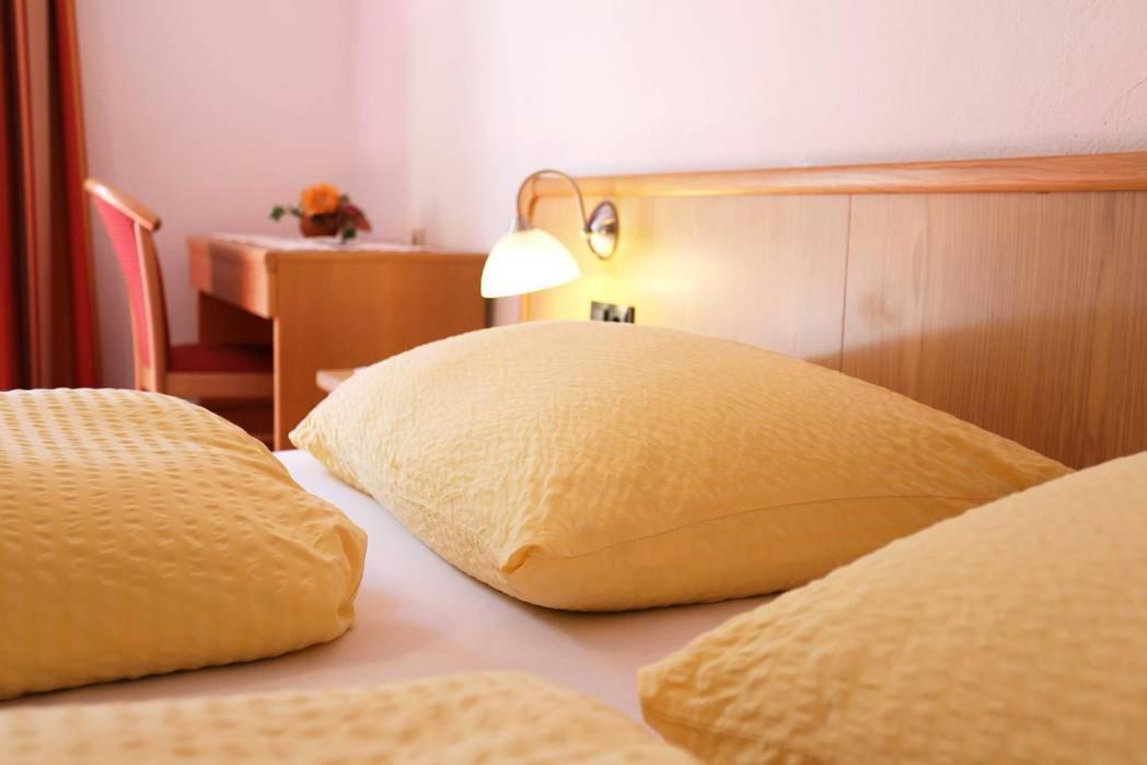 Gasthof Albergo Neuwirt Val di Vizze Exteriör bild